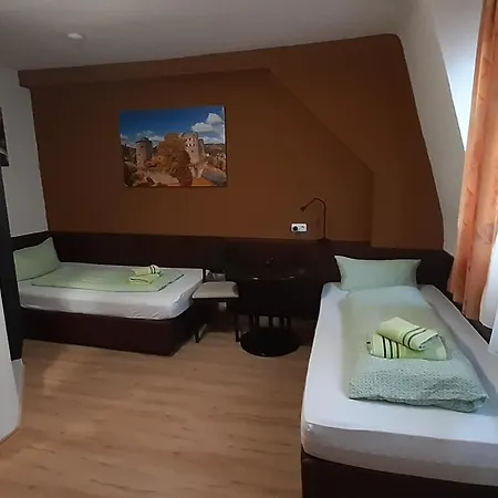 Daire Gaestehaus Zu Herrenwiesen